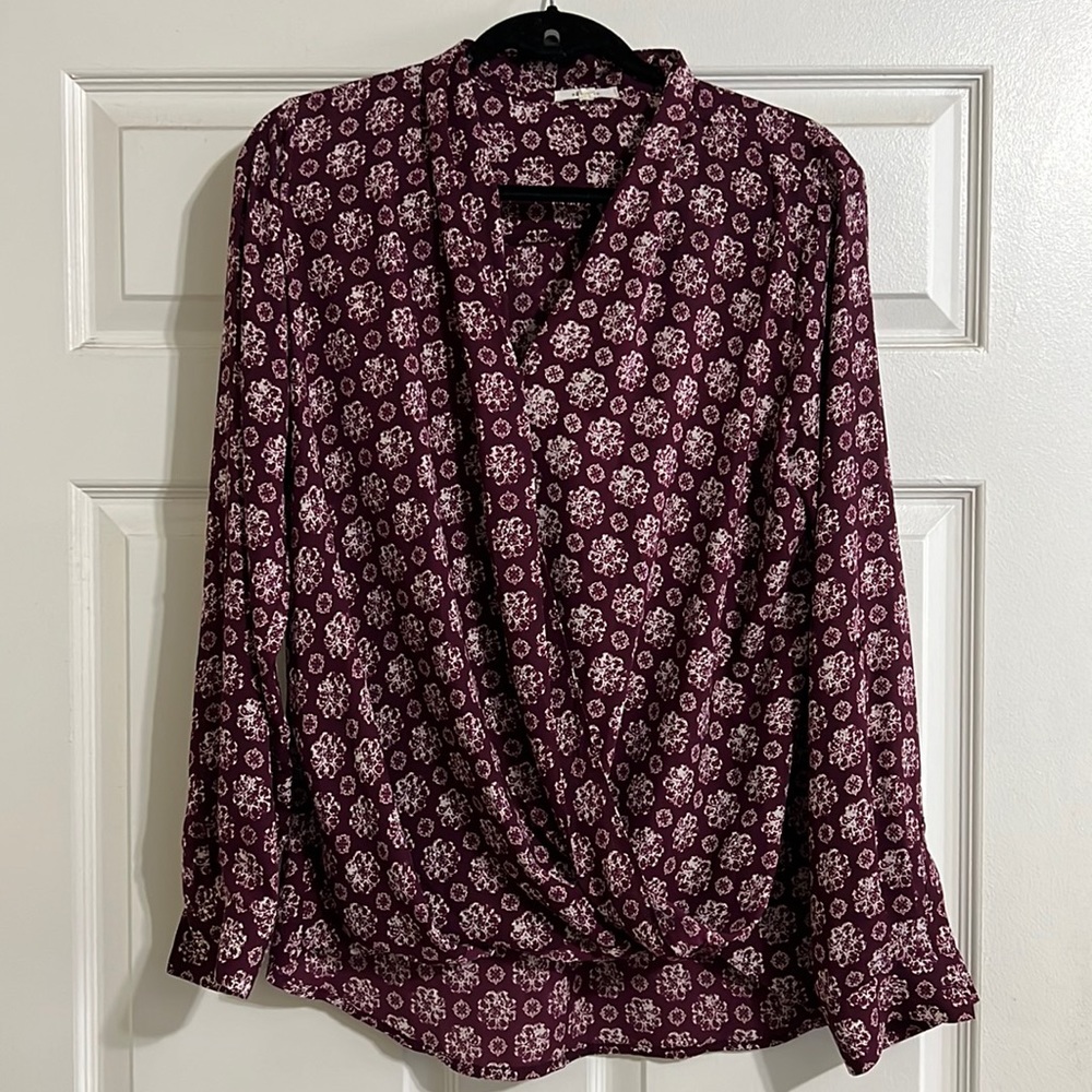 Beautiful Pleione Blouse. Size XL.